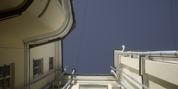 Trabajos Verticales en Fachadas de Edificios / Viviendas Ejea de los Caballeros · Pintado de Edificios Altos, Patios Interiores de Luces y Estructura Complejas